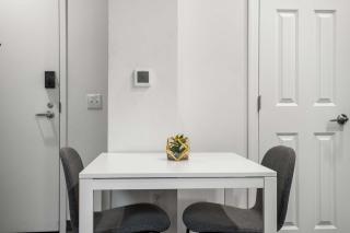 CozySuites Stunning 1BR in Downtown Pitts #29 - Pittsburgh - 1
