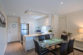 7-Bedroom Neighbouring Apartments opposite Casino - Melbourne - 6