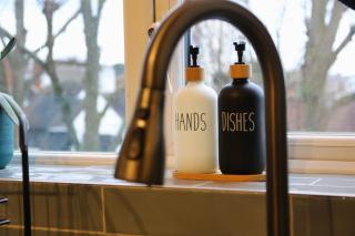 Contractor-Friendly 3-Bed Stay - Londra - 5
