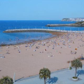 Apartamento arbeyal playa - Gijón - 9