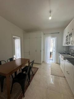 The Swedes apartment - Preveza - 8