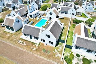 At The Beach House - Struisbaai - 5