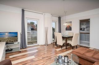 Haus Godewind Ferienwohnung 10 mit Balkon und Strandkorb - Binz - 3