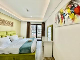 Homes2Retreat - Serene 2BR Getaway with Stunning Views - 4