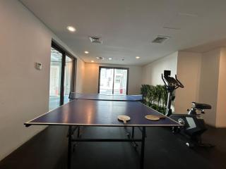 Homes2Retreat - Serene 2BR Getaway with Stunning Views - 1