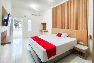 RedDoorz at Linda Residence Jambi - Jambi - 0