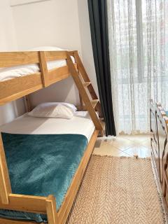 Beach Family Apartment 2 min to Beach Free Parking Golem - 6