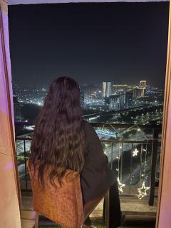 Coco Royal Suites Luxury Stay with Panoramic City View on 29th Floor - Noida - 6