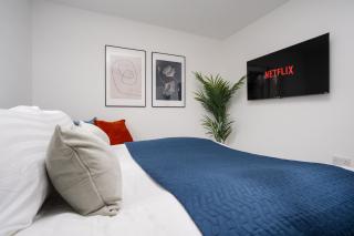 Freshly Renovated 4-bed 3 Floors Free Parking - Liverpool - 4