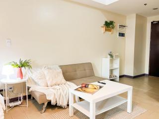 Prime BGC Condo Next to Venice Mall #vlrtc17e - Manila - 3