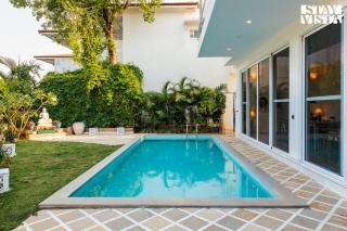 StayVista at Villa Magnifica - Private Pool, Wi-Fi - Mandrem - 8