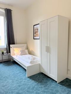 City Budget Motel I ab 59 EUR I Privatzimmer für 1-2 Personen I tägliche Reinigung Gemeinschaftsbereiche I Waschbecken im Zimmer I XXL Gemeinschaftsküche-Bäder I Wasch I Trockner I - Ibbenbüren - 9