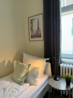 City Budget Motel I ab 59 EUR I Privatzimmer für 1-2 Personen I tägliche Reinigung Gemeinschaftsbereiche I Waschbecken im Zimmer I XXL Gemeinschaftsküche-Bäder I Wasch I Trockner I - Ibbenbüren - 0