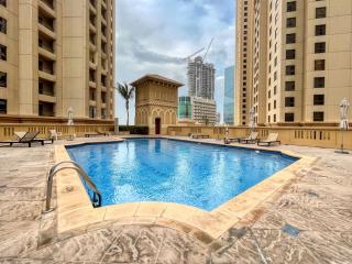GuestReady - Chic High-Rise with Canal Views - 7