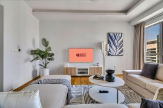 GuestReady - Chic High-Rise with Canal Views - 4