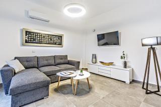 Chill Out Apartments Aurora - Perama - 5