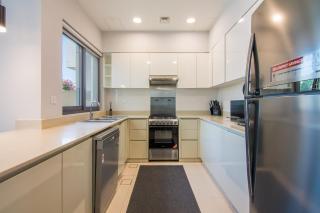 Elegant 4 bedrooms plus maid Villa in the Heart of Dubai Hills - 5