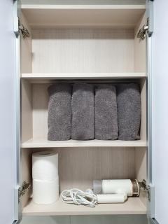 Peace house OPEN Mart, Traders 3 minutes on foot 15 pyeong entire house room 2,Living room 1, Toilet 1, TV - 3