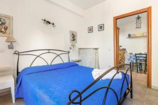 GuestHost Bright Apartment with private parking - 9