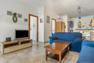 GuestHost Bright Apartment with private parking - Torre delle Stelle - 1