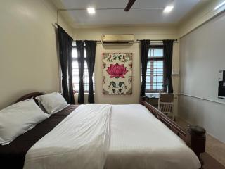 Sasha - Mumbai - 6