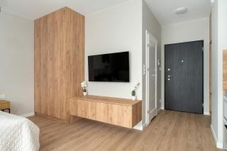 Nowoczesne Studio Very Berry w Poznaniu z Parkingiem by Noclegi Renters - Poznań - 9