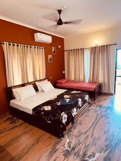beach view balcony resort by hello varkala - Varkala - 9