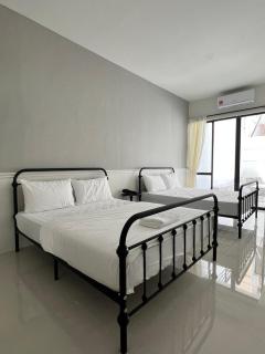 Senai Hill 24 Homestay -  - 4