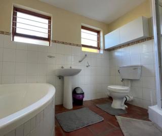 33 on Smuts Selborne - East London - 8
