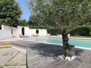 Villa rénovée à Cholet avec piscine privée et vue sur le lac, idéale pour 15 personnes - FR-1-622-105 - Cholet - 5