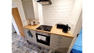 Upscale Executive Home Great Location - Liverpool - 7