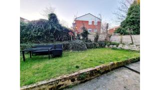 Upscale Executive Home Great Location - Liverpool - 5