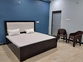 Anuj Palace - Ayodhya - 3