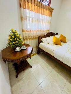 The Travellers Rest - Katunayake - 9