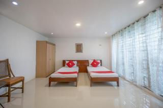 OYO 588 Sunrock Resort - 6
