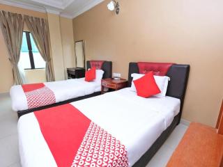 Super OYO 707 Ayuni Hotel - Bangi - 9