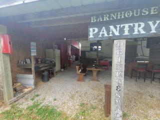 Cozy Tiny House on Working Farm, for Fun Glamping Trips in Kentucky - Owenton - 2