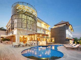 Townhouse Oak Signature Hotel - Sanur - 0