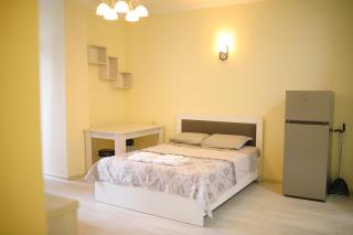 Cozy Apartment Near The Beach - 0