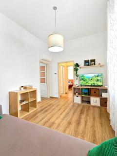 Free Parking - No Tourist Tax - Motor Valley - 8