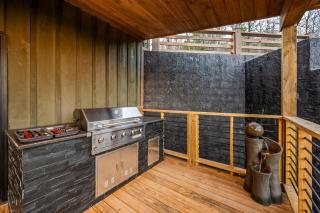 Reflections cabin - 1