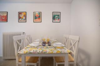 Xeno Bayview Apartment Salamina - Salamina - 1