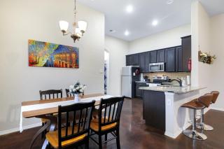 Modern Pet-Friendly Duplex Near River Walk Duplex - San Antonio - 7