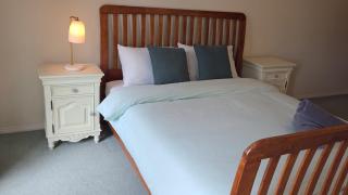 5BR Spacious Convenient Home in Central Glen - Glen Waverley - 5