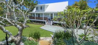Sandcastles - Gorgeous beach house at North Avoca - North Avoca - 0