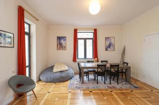 3BR Central and Spacious Apt Vera - by Wehost - Tbilisi - 8