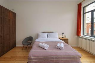 3BR Central and Spacious Apt Vera - by Wehost - Tbilisi - 3