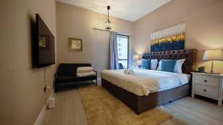 Modern, spacious, Luxe 5BR plus Maid condo in JBR, near JBR Beach, Marina view, By La Buena Vida Holiday Homes - Dubai - 5