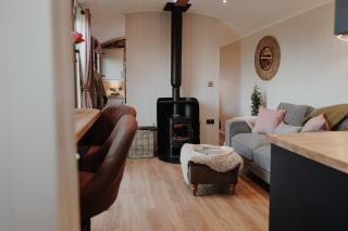 Brackenslack Shepherds Huts - 5