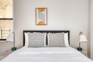 UWS 2br w wd doorman gym nr Central Park NYC-1082 - 3